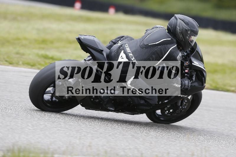 /Archiv-2024/13 22.04.2024 Plüss Moto Sport ADR/Freies Fahren/925